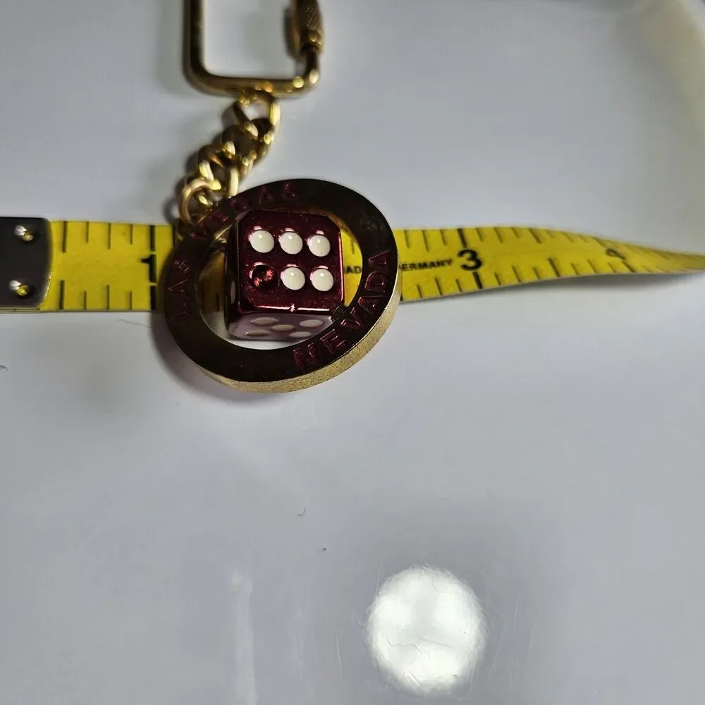 Las Vegas Gold Tone Nevada Souvenir spinning Dice keyring chain keychain 1.5